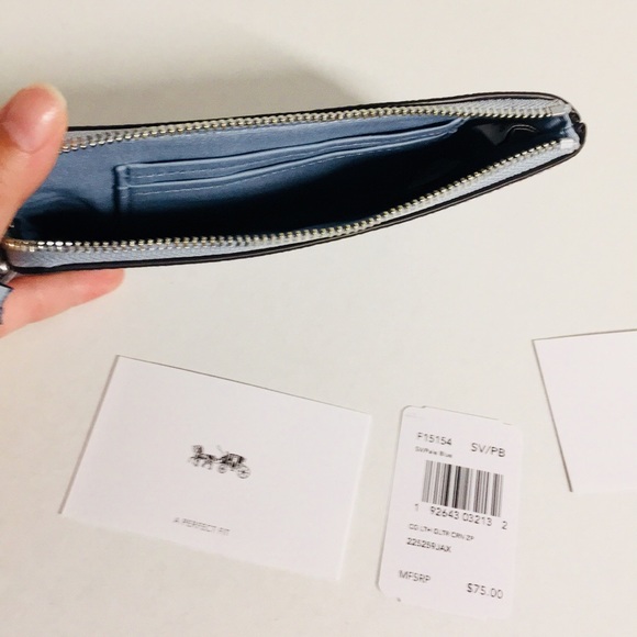 New Coach pale blue luxury Wristlet wallet - Picture 6 of 6